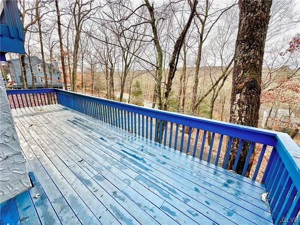 6467 Decker Road Bushkill, PA 18324 - Photo 7 of 35