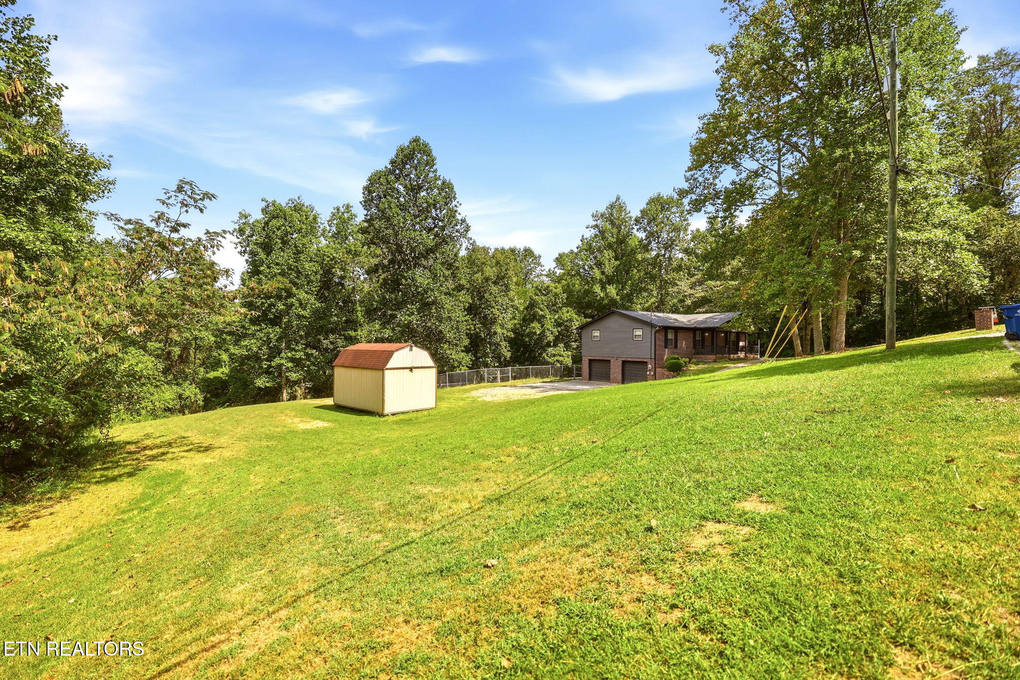 3342 Shagbark Road Powell, TN 37849 - Photo 23 of 25 42-web-or-mls-IMG_3004