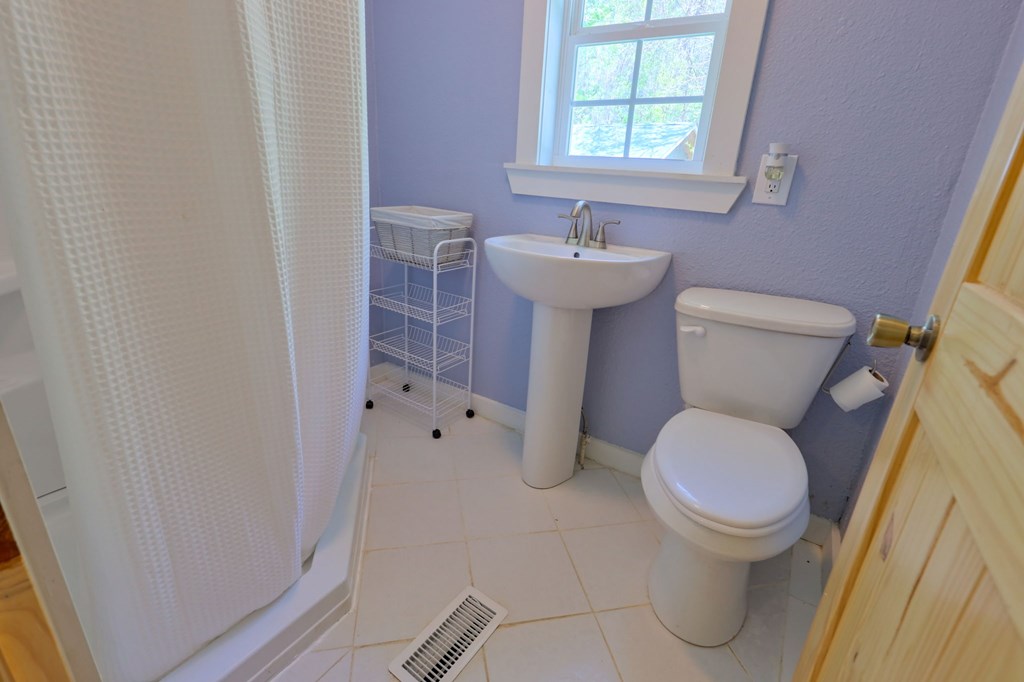 612 Reservoir Road Murphy, NC 28906 - Photo 19 of 49 Gallery Image 19