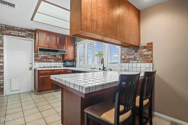 $500,000 | 43860 Fenner Avenue, Lancaster, CA 93536