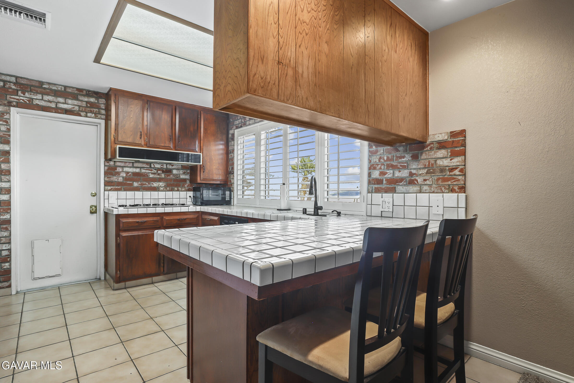 43860 Fenner Avenue Lancaster, CA 93536 - Photo 11 of 35 43860 Fenner Ave Lancaster_021