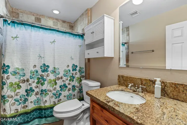 $500,000 | 43860 Fenner Avenue, Lancaster, CA 93536