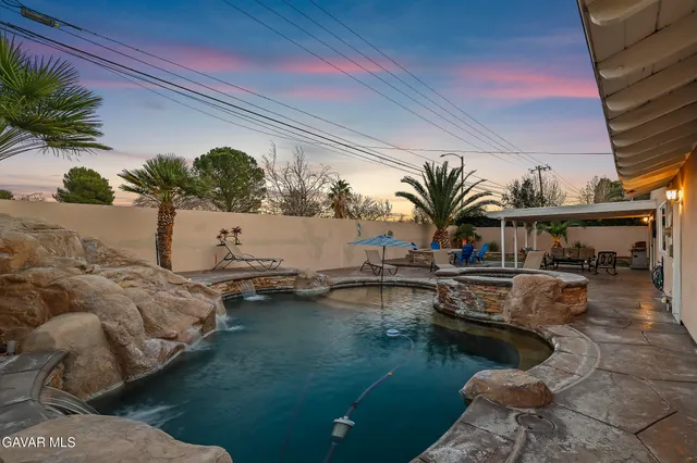 $500,000 | 43860 Fenner Avenue, Lancaster, CA 93536