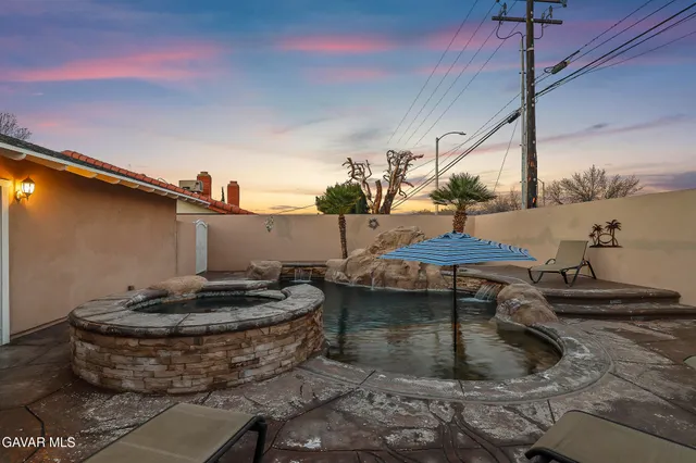 $500,000 | 43860 Fenner Avenue, Lancaster, CA 93536