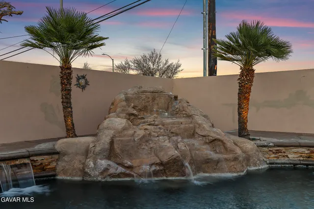 $500,000 | 43860 Fenner Avenue, Lancaster, CA 93536