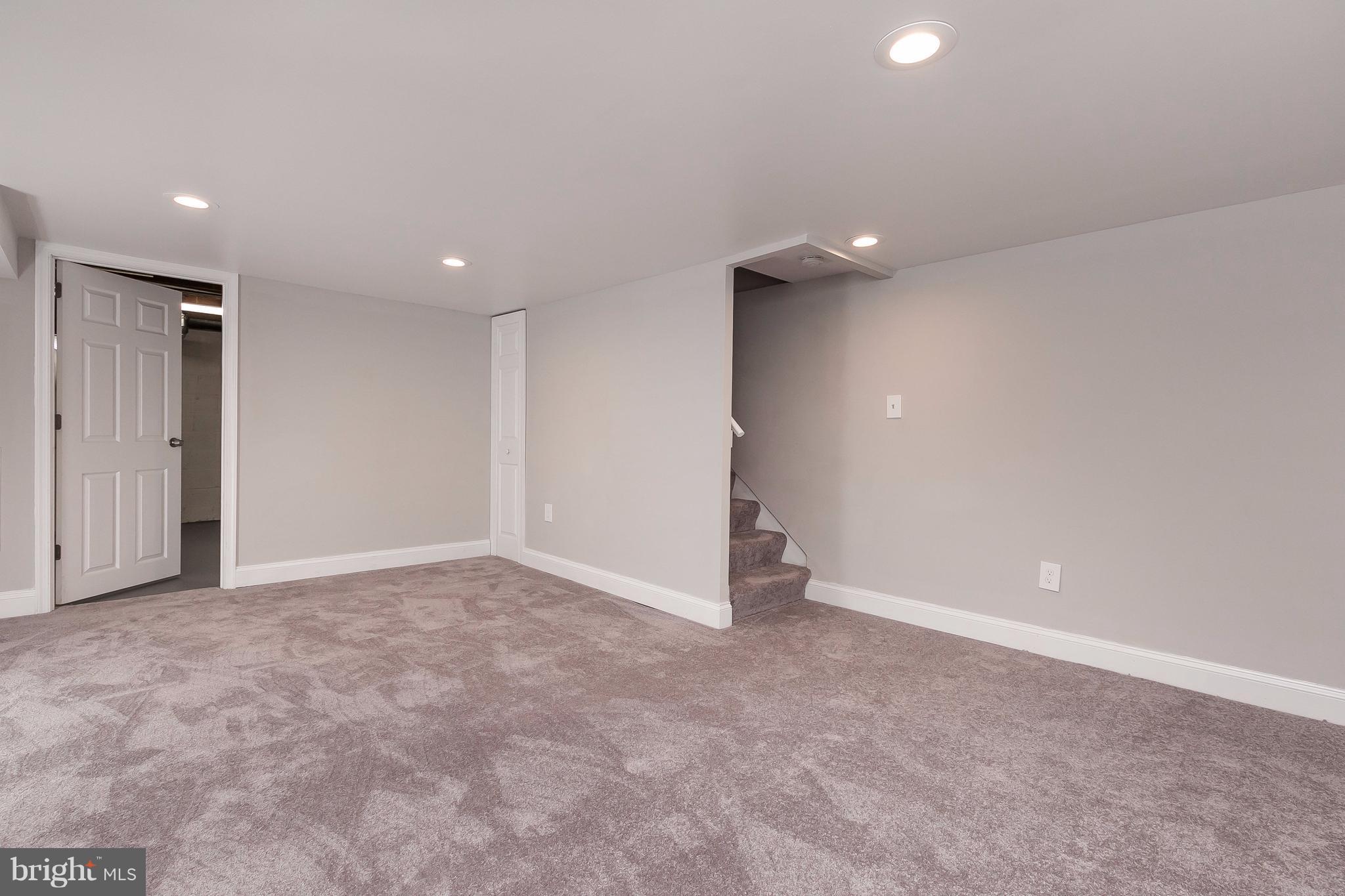 7433 Berkshire Road Baltimore, MD 21224 - Photo 18 of 21 Family Room