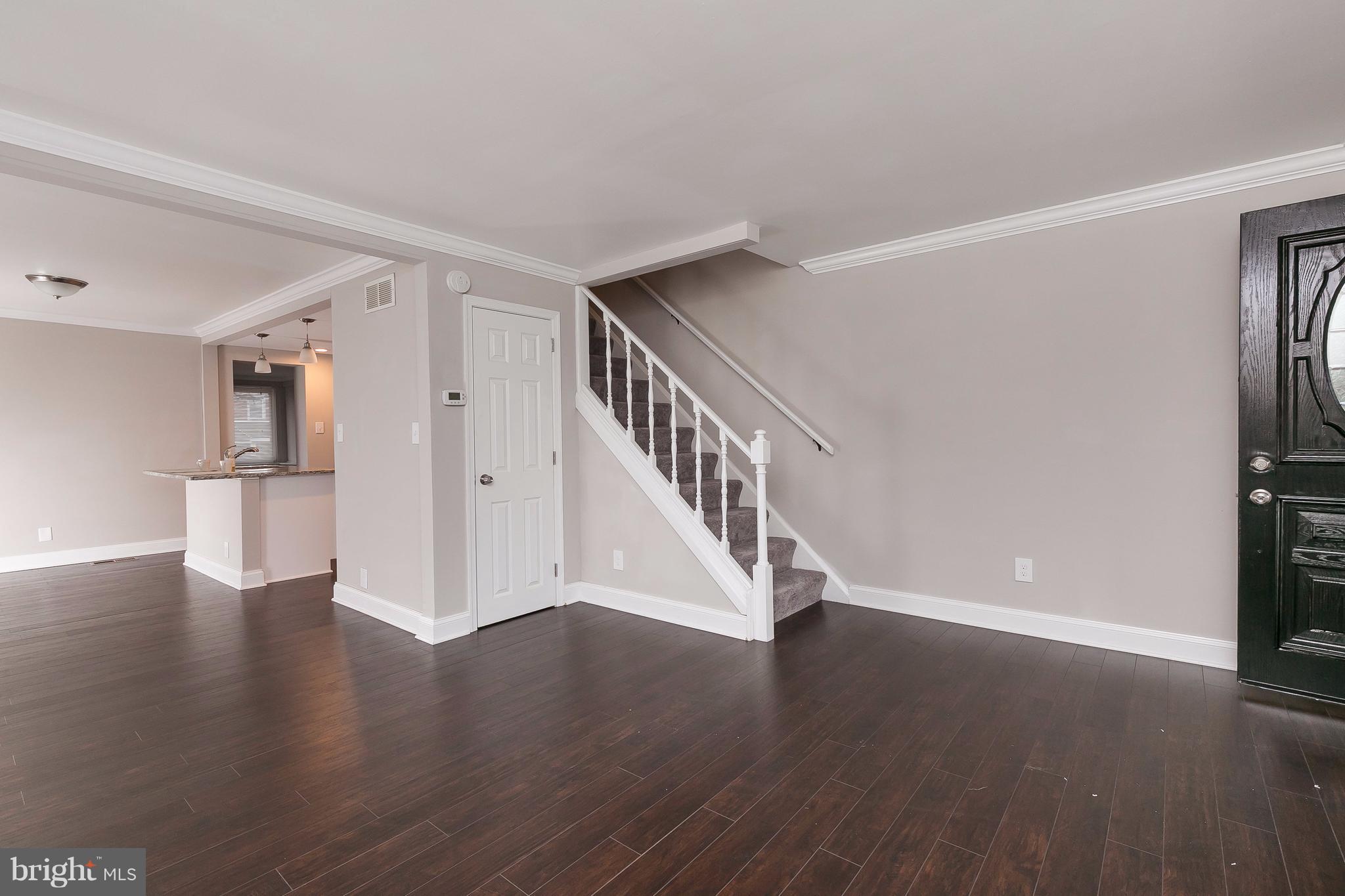 7433 Berkshire Road Baltimore, MD 21224 - Photo 4 of 21 Living Room