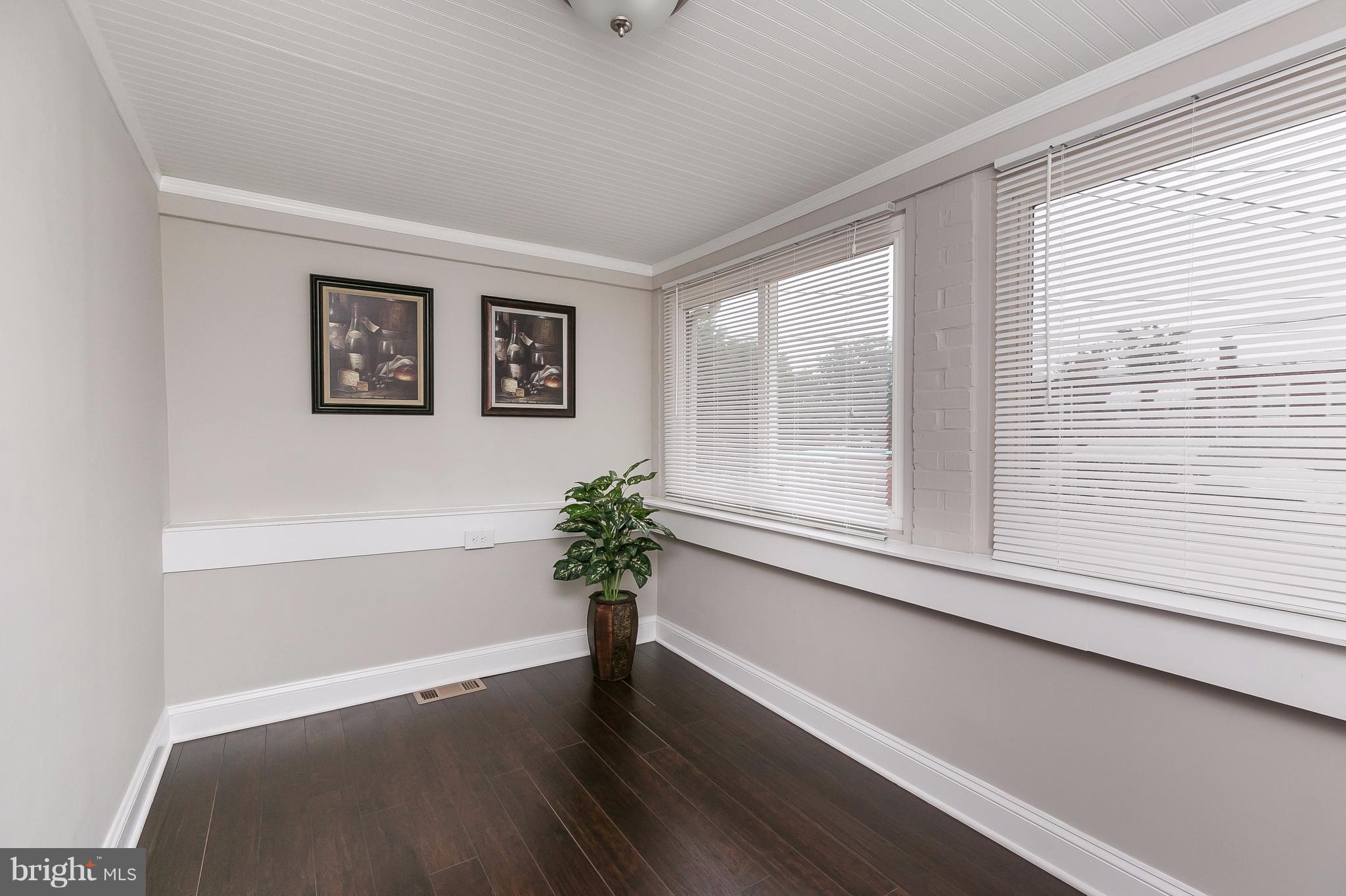 7433 Berkshire Road Baltimore, MD 21224 - Photo 8 of 21 Dining Room