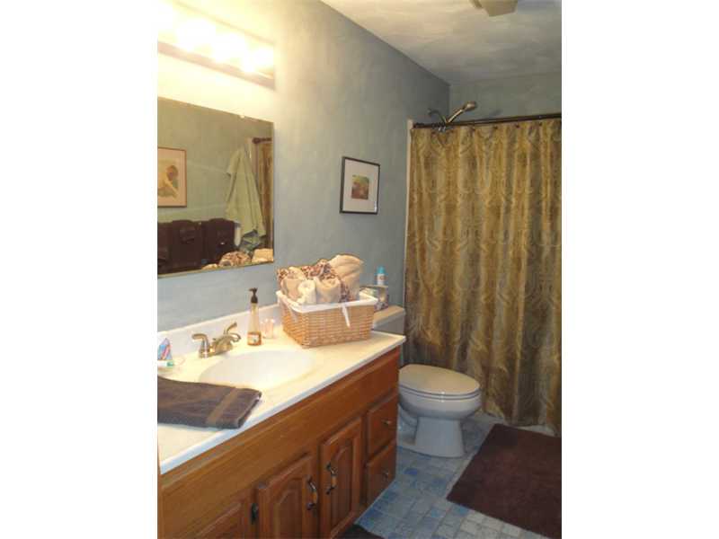 65 Old Coach Road Charlestown, RI 02813 - Photo 14 of 24 Bathroom.
