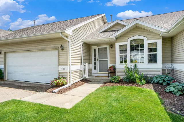 $265,000 | 1721 Quail Run Drive, Kalamazoo, MI 49009