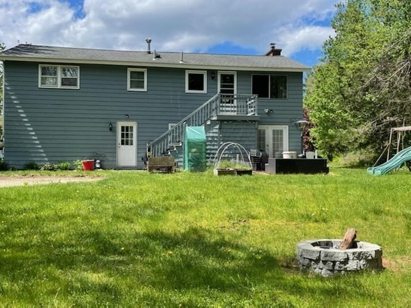 18 Cathy Road Chelmsford, MA 01824 - Photo 3 of 26