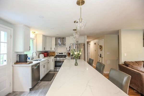 18 Cathy Road Chelmsford, MA 01824 - Photo 8 of 26