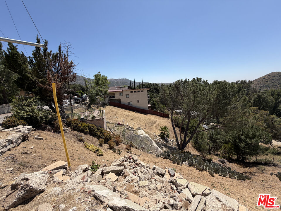 9477 Reverie Road Tujunga, CA 91042 - Photo 13 of 18