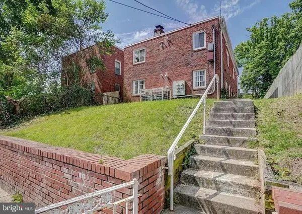 $1,250 | 506 Eastern Avenue Northeast, Unit 202, Washington, DC 20019
