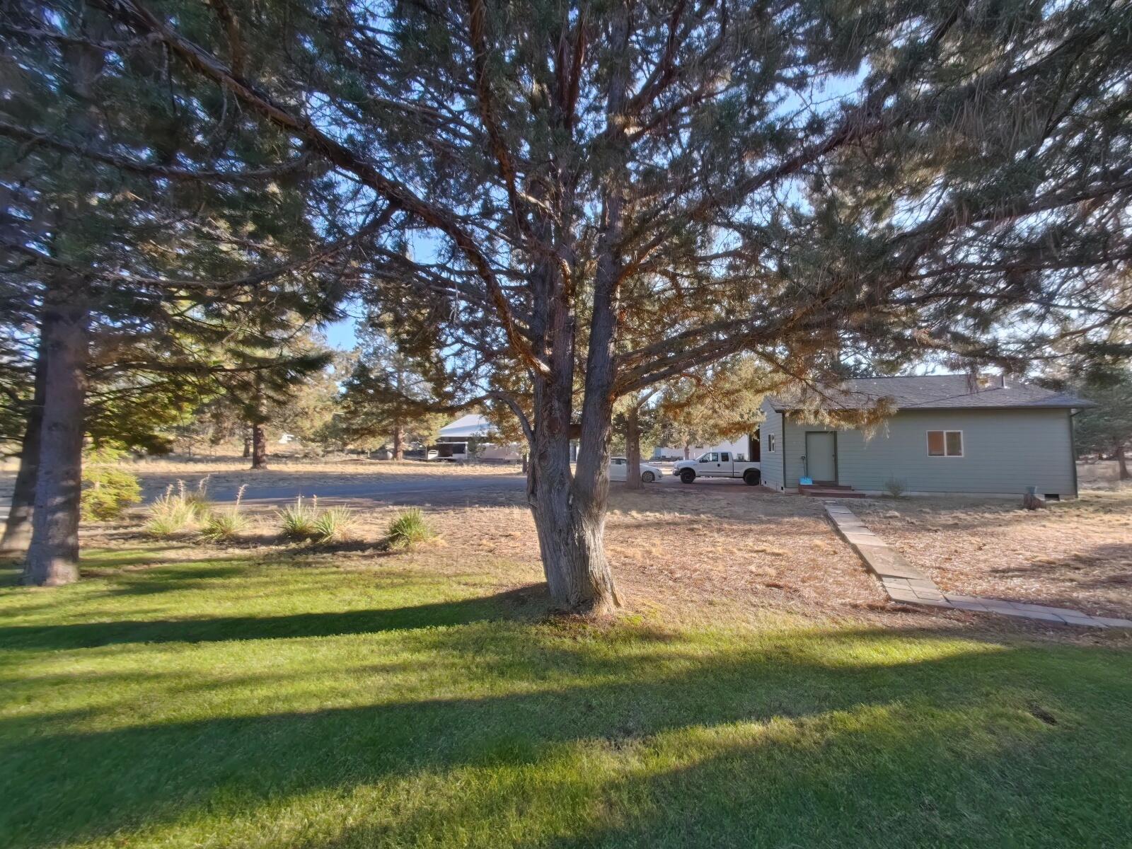 19761 Buck Canyon Road Bend, OR 97702 - Photo 33 of 33 Shop