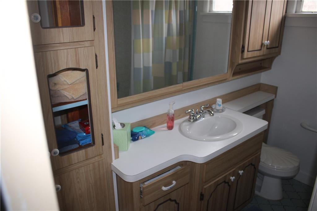 110 Markle Road Apollo, PA 15613 - Photo 14 of 17 Bathroom