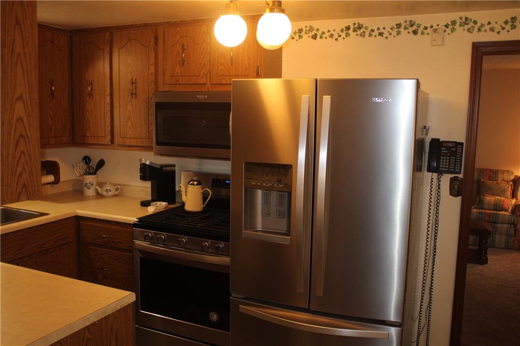 110 Markle Road Apollo, PA 15613 - Photo 6 of 17 Kitchen