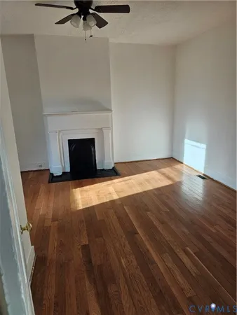 $1,300 | 814 West High Street, Petersburg, VA 23803