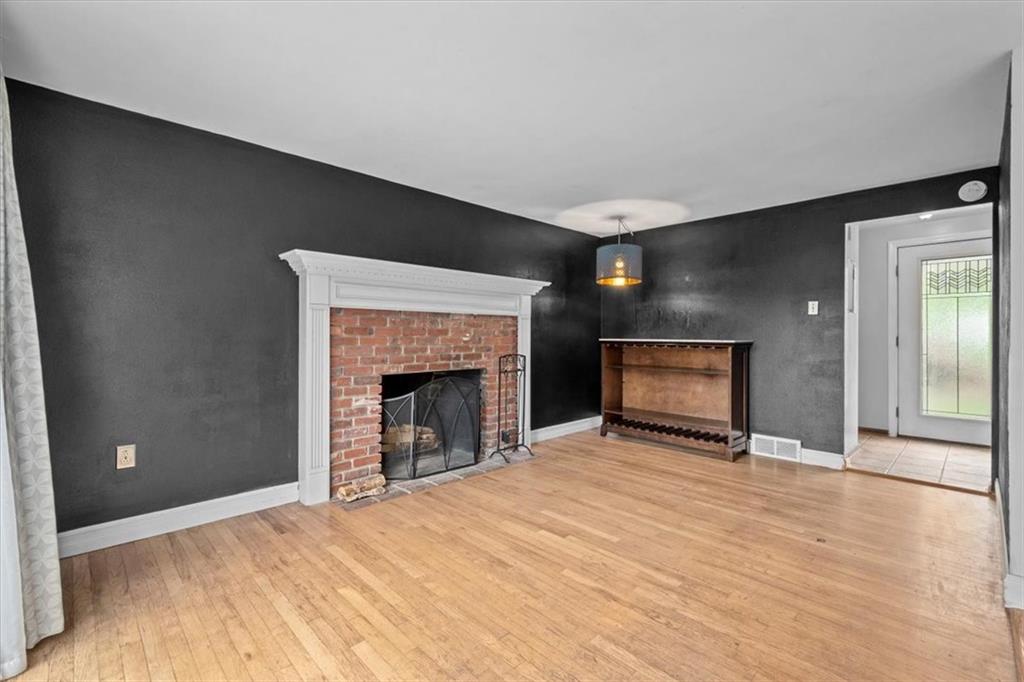 122 Harding Road Pittsburgh, PA 15229 - Photo 11 of 25 Gallery Image 11