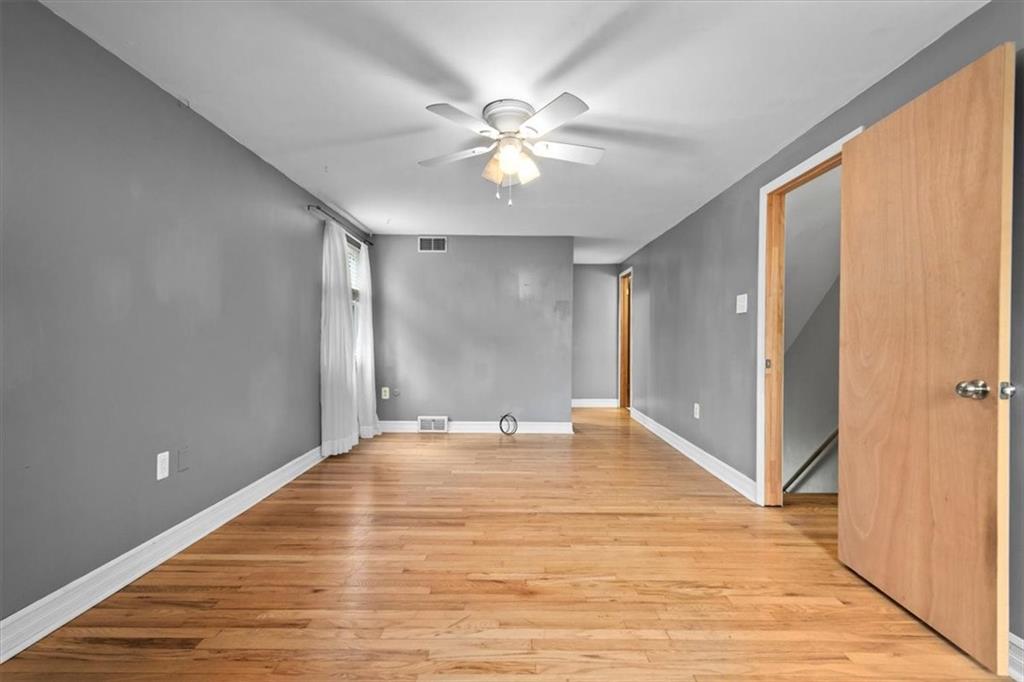 122 Harding Road Pittsburgh, PA 15229 - Photo 13 of 25 Gallery Image 13