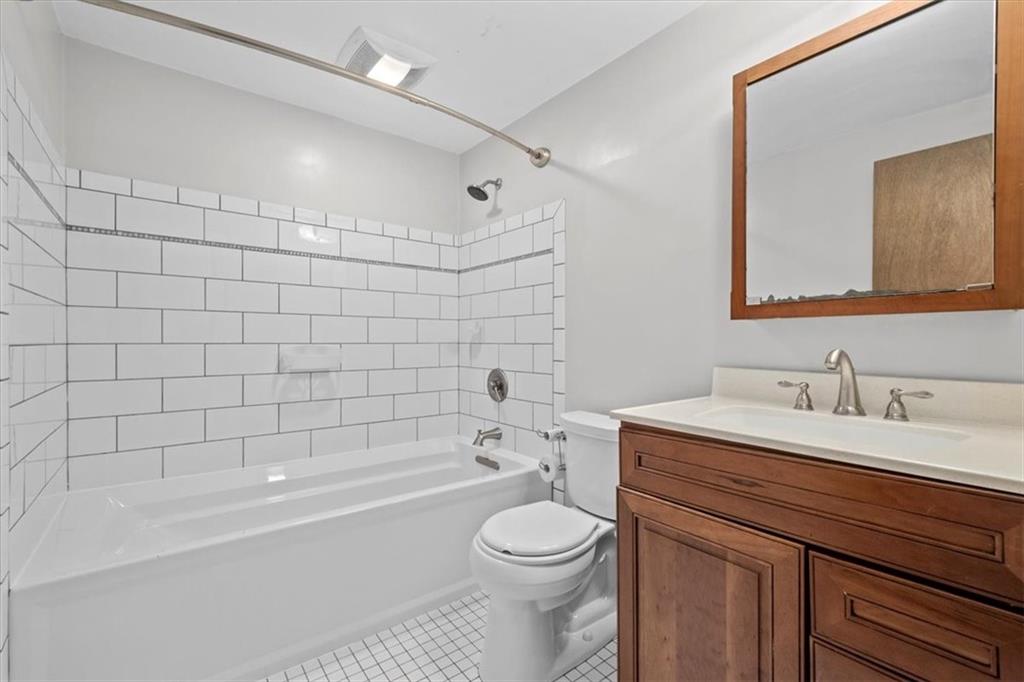 122 Harding Road Pittsburgh, PA 15229 - Photo 15 of 25 Gallery Image 15