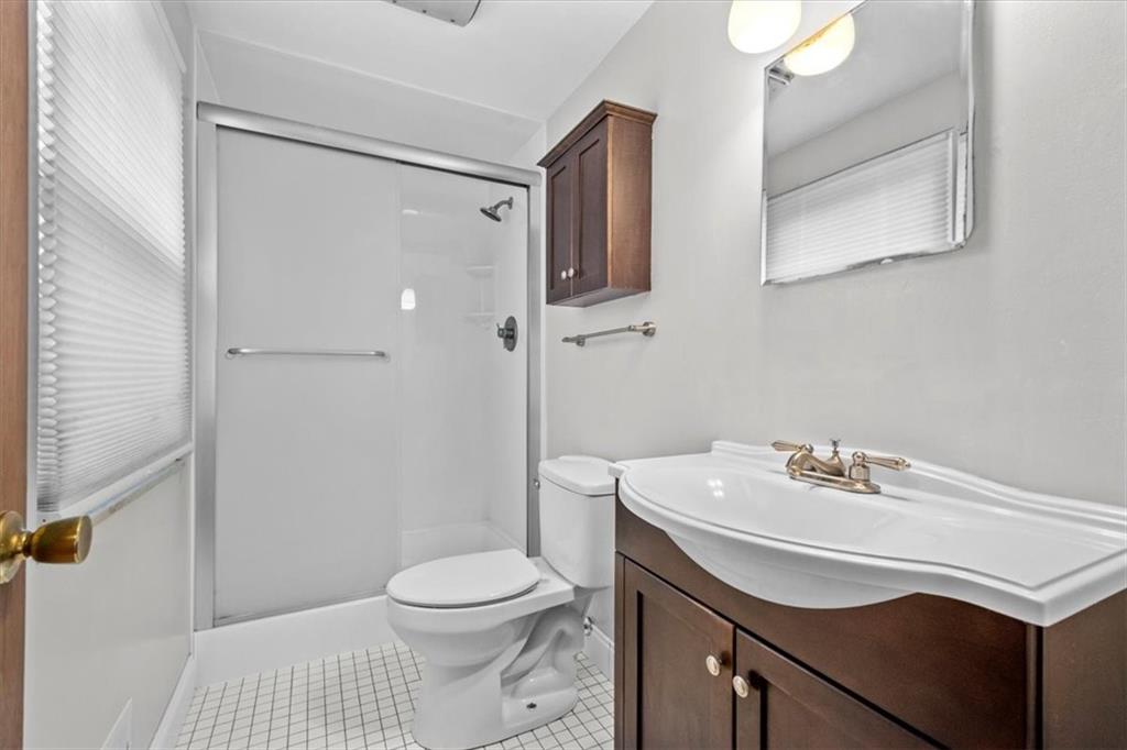 122 Harding Road Pittsburgh, PA 15229 - Photo 18 of 25 Gallery Image 18