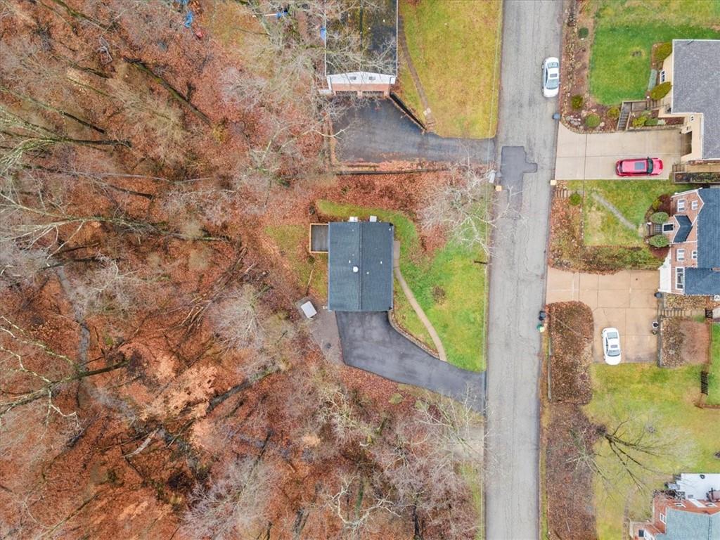 122 Harding Road Pittsburgh, PA 15229 - Photo 24 of 25 Gallery Image 24