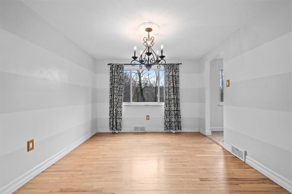 122 Harding Road Pittsburgh, PA 15229 - Photo 6 of 25 Gallery Image 6