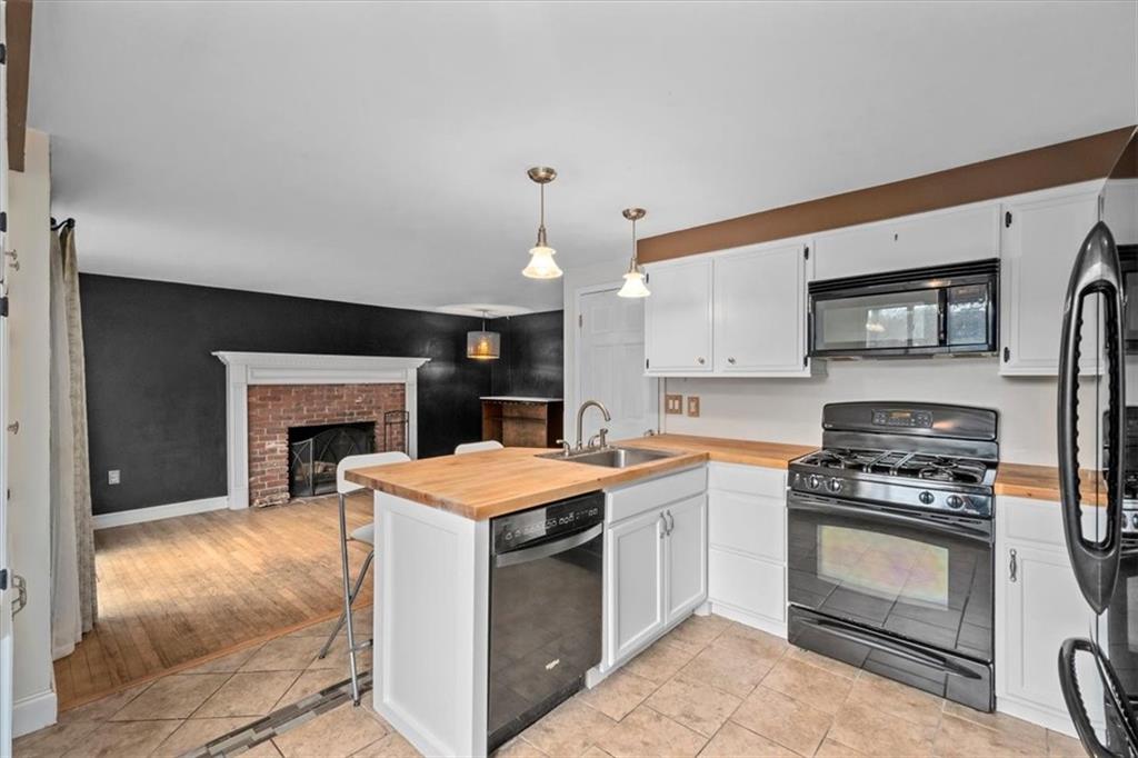 122 Harding Road Pittsburgh, PA 15229 - Photo 8 of 25 Gallery Image 8