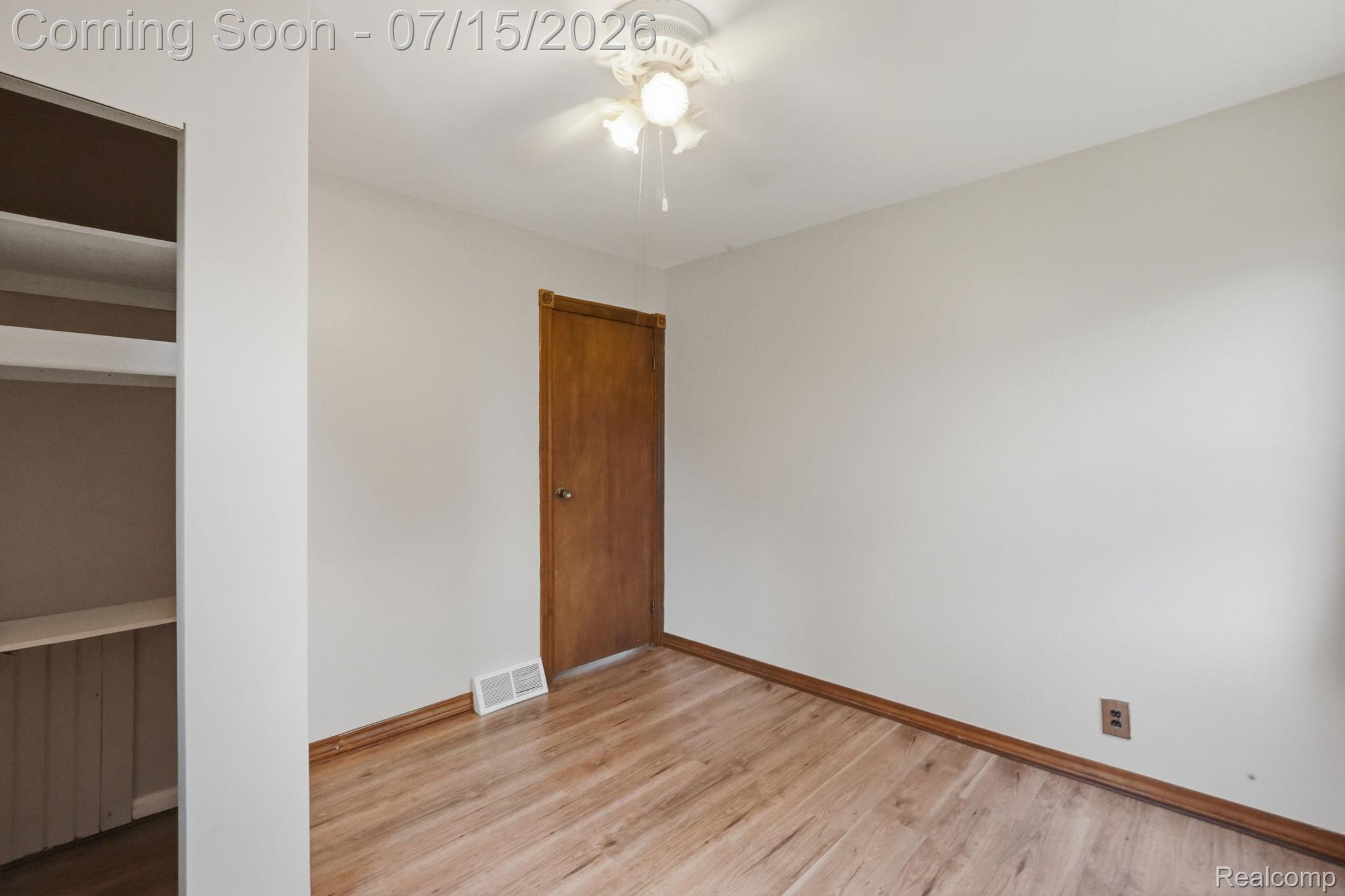 7571 Marlowe Road Belleville, MI 48111 - Photo 16 of 25 16-web-or-mls-vanburen_016.jpg