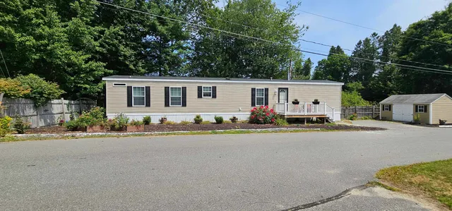 $224,900 | 8 Barksdale Avenue, Londonderry, NH 03053