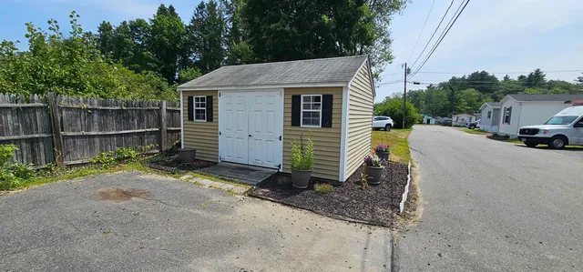 $224,900 | 8 Barksdale Avenue, Londonderry, NH 03053