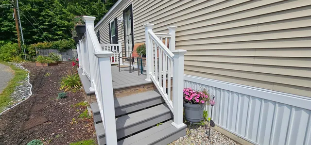 $224,900 | 8 Barksdale Avenue, Londonderry, NH 03053