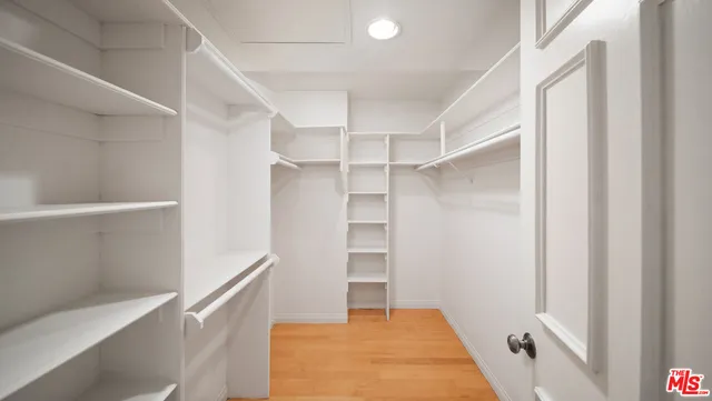 $5,500 | 200 North Almont Drive, Unit 302, Beverly Hills, CA 90211