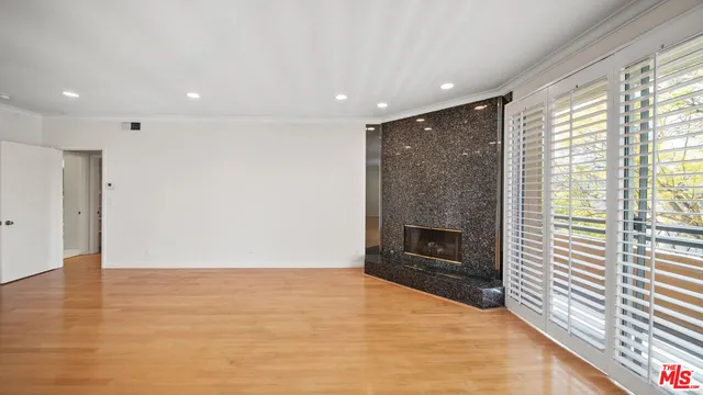 $5,500 | 200 North Almont Drive, Unit 302, Beverly Hills, CA 90211