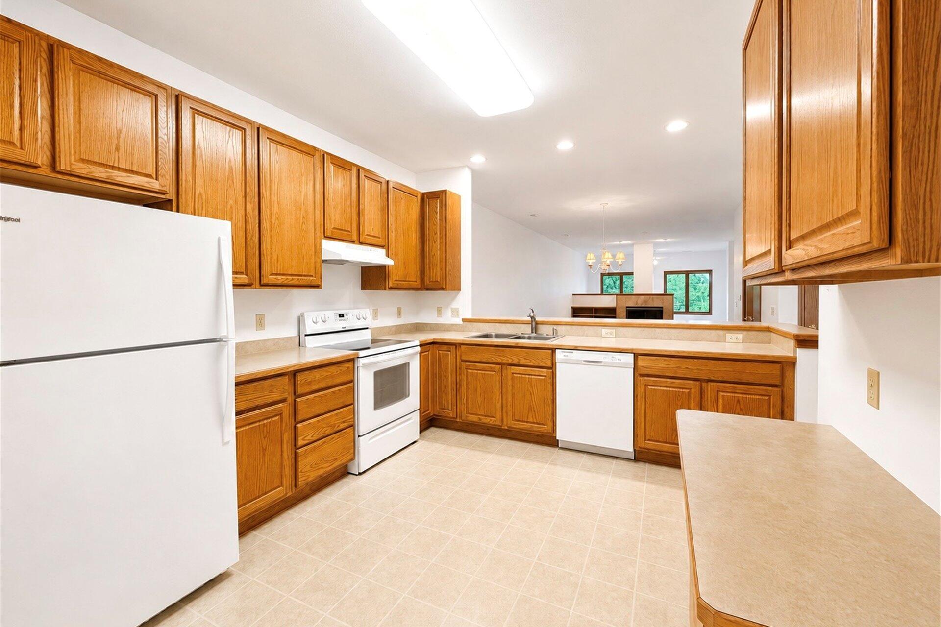 400 South Rice Street, Unit 18 Whitewater, WI 53190 - Photo 5 of 21 08-66F5D954-AF23-4BA3-AF21-4E66B41A5AC0