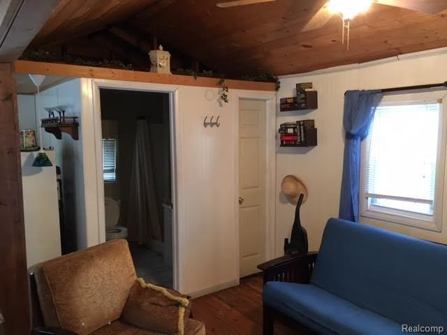 2927 Lakeshore Road Applegate, MI 48401 - Photo 19 of 21 14.jpg