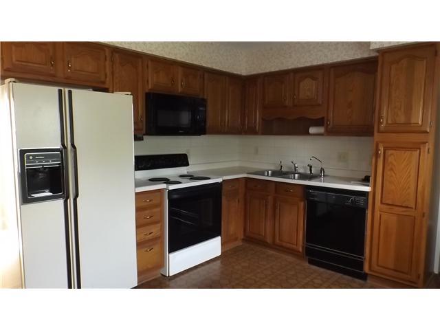 6208 Roxburgh Court, Unit A Columbus, OH 43213 - Photo 4 of 12