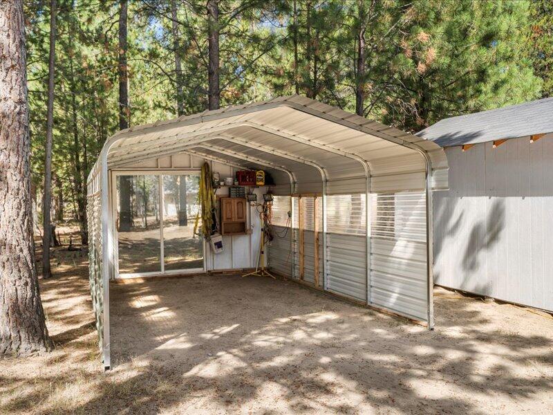15853 Green Forest Road La Pine, OR 97739 - Photo 23 of 27 23-Exterior