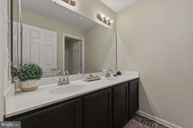 $610,000 | 372 Cassell Court, Unit 372, Wilmington, DE 19803