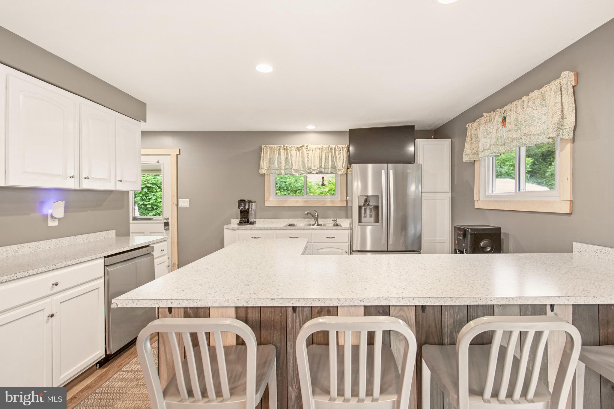 12015 Vale Summit Road Southwest Frostburg, MD 21532 - Photo 8 of 51 Gallery Image 8
