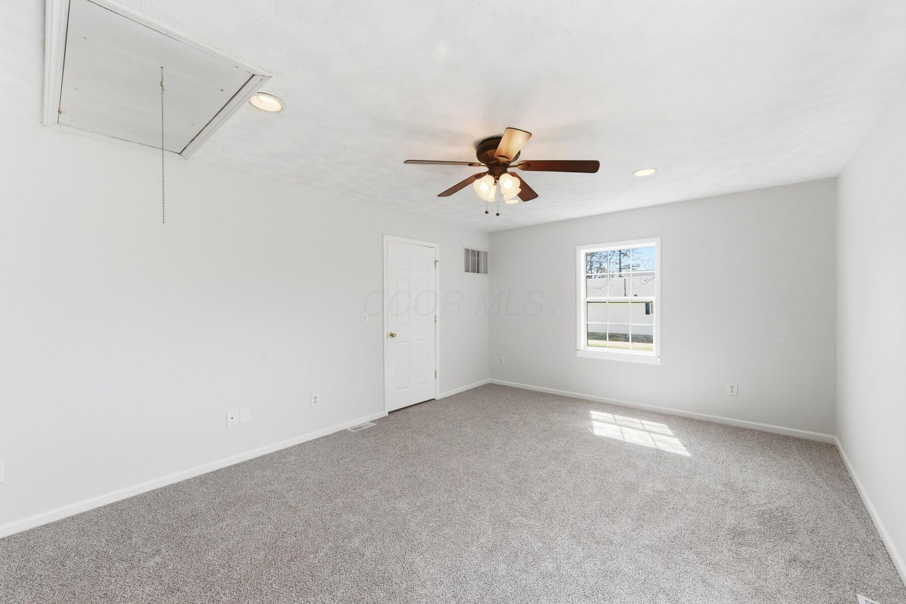 2113 Smeltzer Road Marion, OH 43302 - Photo 18 of 29 Master Bedroom