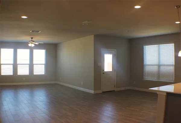$2,550 | 16028 Bronte Lane, Fort Worth, TX 76247