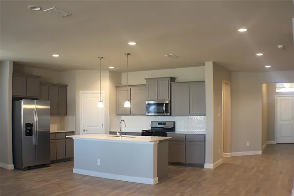 $2,550 | 16028 Bronte Lane, Fort Worth, TX 76247