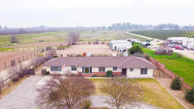 $715,000 | 11175 East South Avenue, Del Rey, CA 93616