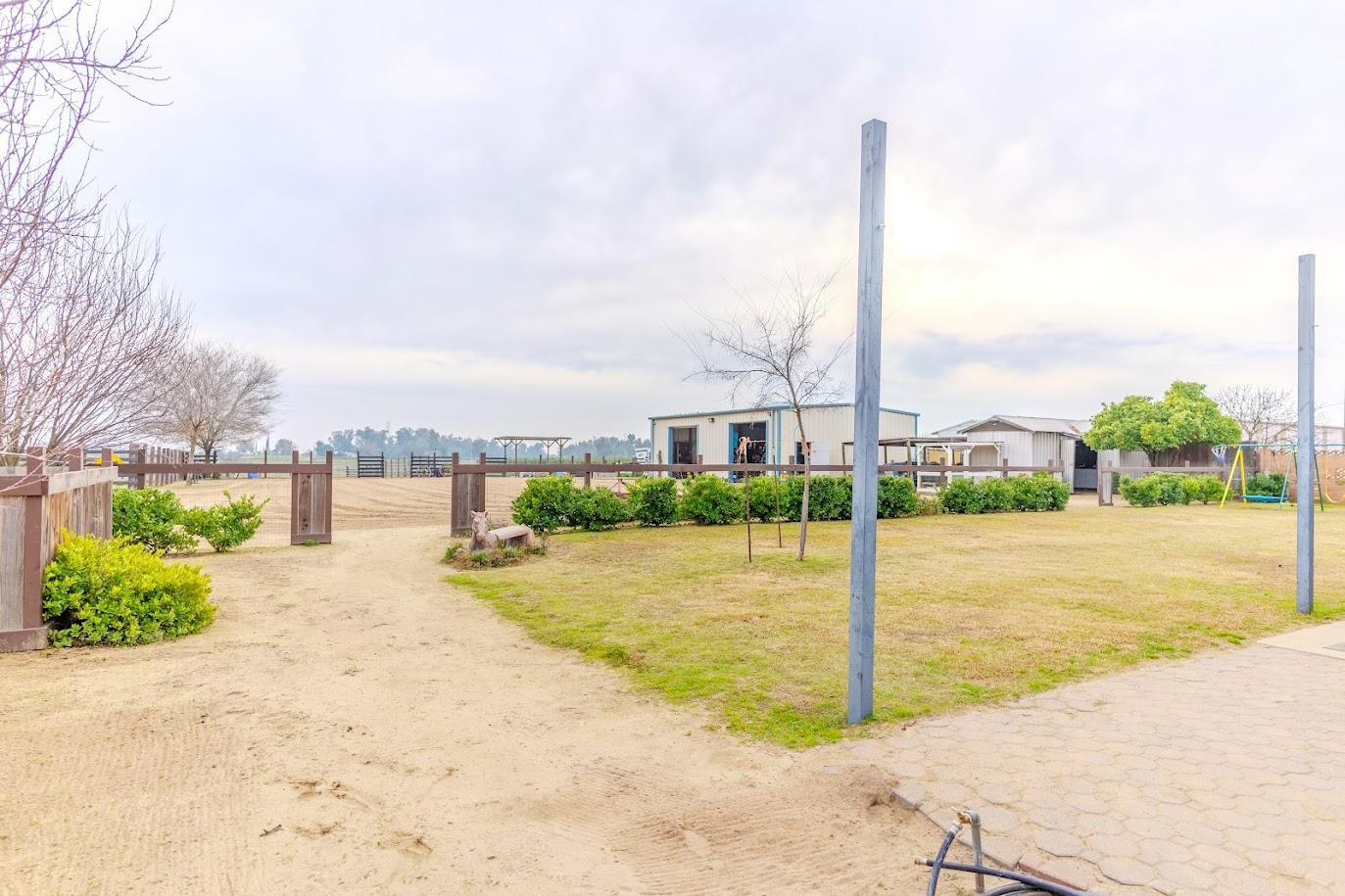 11175 East South Avenue Del Rey, CA 93616 - Photo 32 of 40