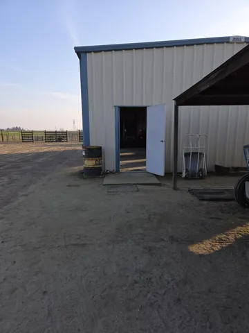 $715,000 | 11175 East South Avenue, Del Rey, CA 93616