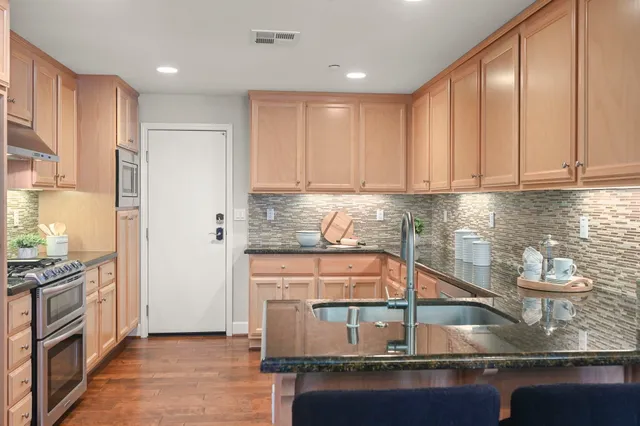 $949,888 | 557 Selby Lane, Unit 3, Livermore, CA 94551