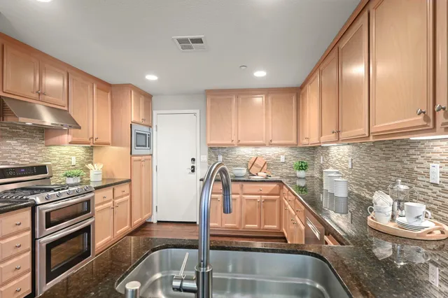 $949,888 | 557 Selby Lane, Unit 3, Livermore, CA 94551