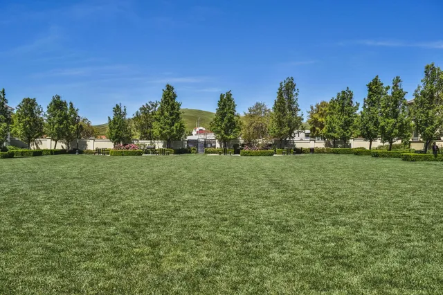 $949,888 | 557 Selby Lane, Unit 3, Livermore, CA 94551